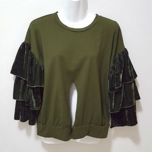 CQbyCQ Fashion Top Green Ruffle Bell Velvet Sleeves Cutout Sz S Crewneck